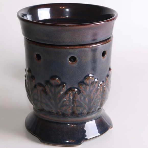 Scentsy Other - Full sized scentsy cornith wax warmer large